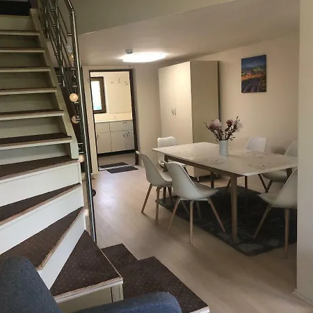 Beachfront Studio Apartman 3*